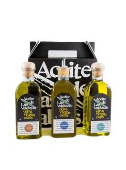 Caisse de trois bouteilles de 0,5 litre d'huile d'olive extra vierge.